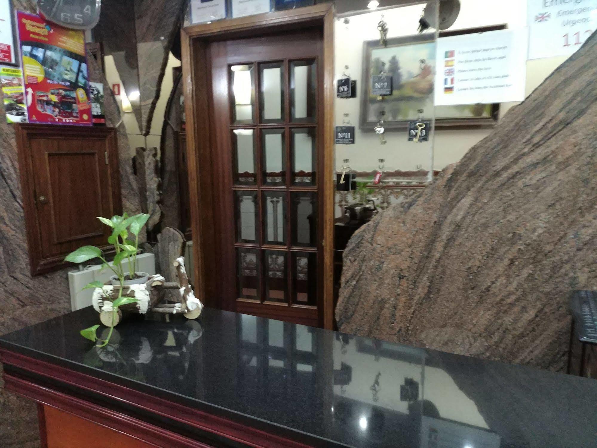 Residencial Sol Da Nave Hotel Porto Ngoại thất bức ảnh